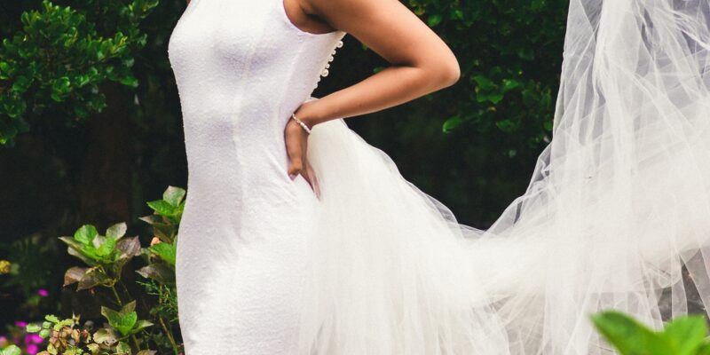 Die digitale Braut: Wie Technologie den Hochzeitskleid-Einkauf verändert