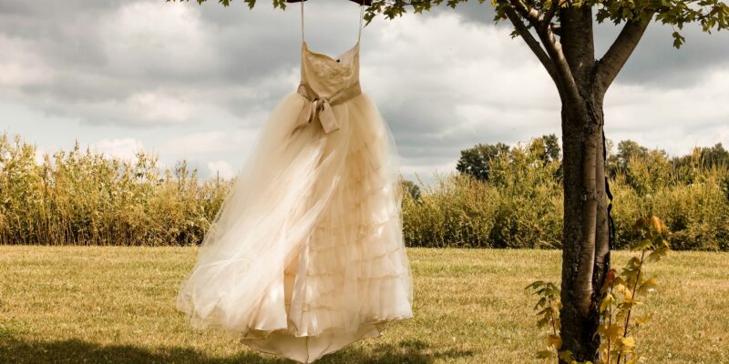 Traumkleid finden: Ein Leitfaden für angehende Bräute